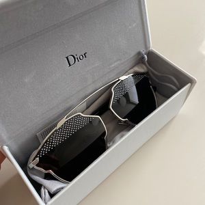 Dior So Real/S 
Palladium-Black/Brown Grey